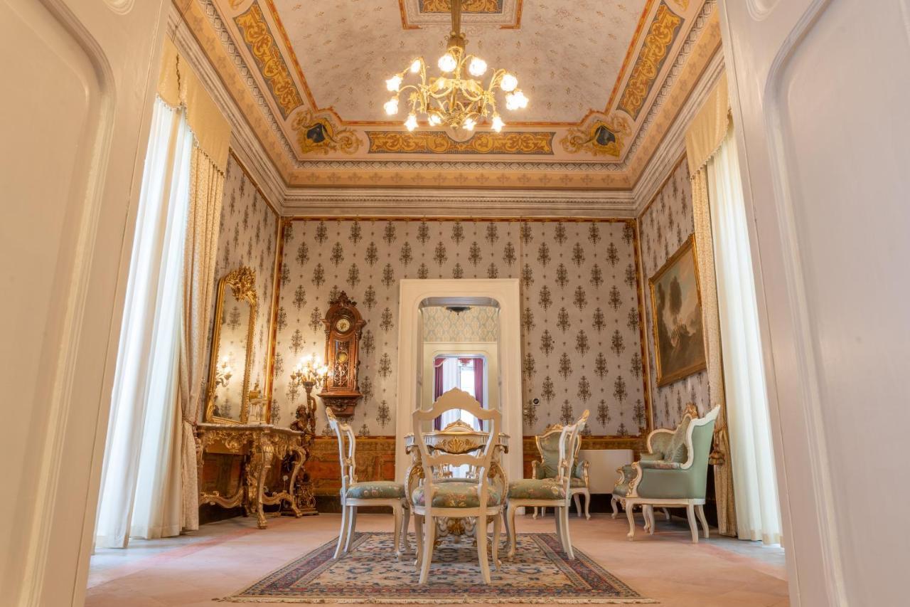 Hotel Il Cavaliere Al Borgo Antico à Copertino Extérieur photo