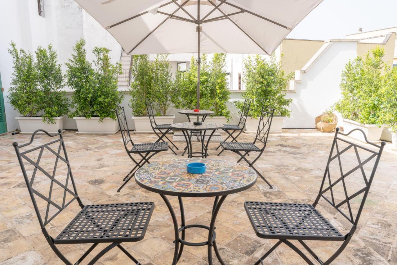 Hotel Il Cavaliere Al Borgo Antico à Copertino Extérieur photo