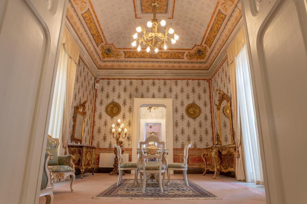 Hotel Il Cavaliere Al Borgo Antico à Copertino Extérieur photo