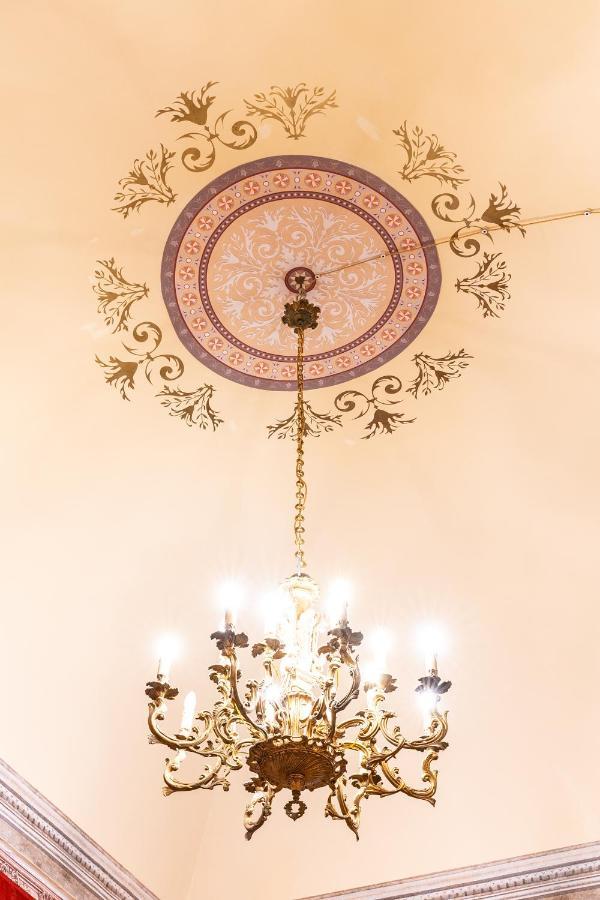 Hotel Il Cavaliere Al Borgo Antico à Copertino Extérieur photo