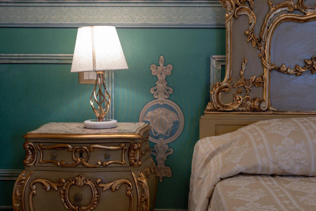 Hotel Il Cavaliere Al Borgo Antico à Copertino Extérieur photo