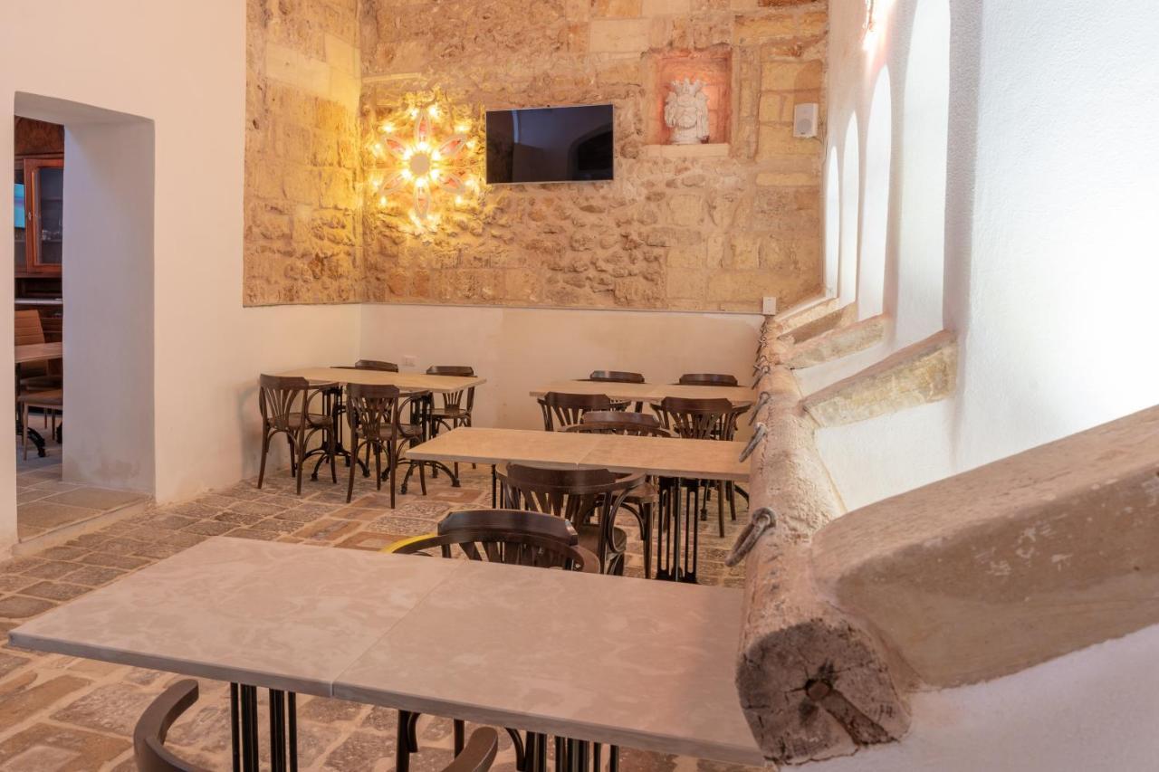 Hotel Il Cavaliere Al Borgo Antico à Copertino Extérieur photo
